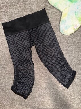 Lululemon In The Flow Crop